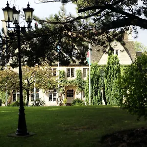 Hatton Court Отель