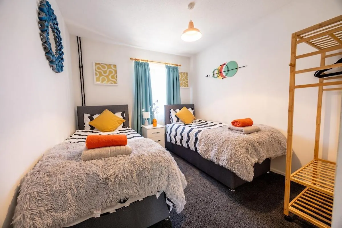 Apartment Kingsholm Sunnyvibes 2 Bedrooms Free Parking 3 Plus Nights Deal Gloucester