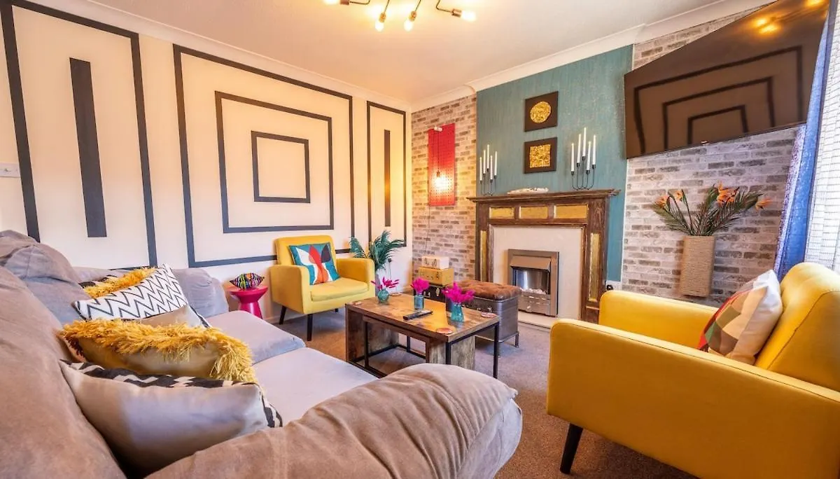 Kingsholm Sunnyvibes 2 Bedrooms Free Parking 3 Plus Nights Deal Gloucester 0*,